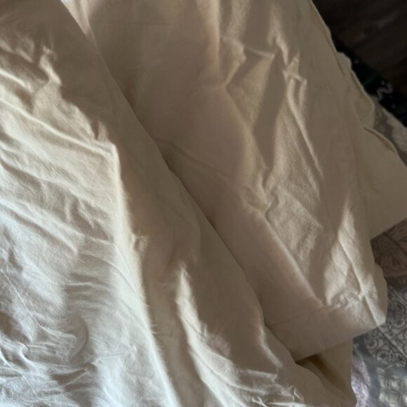 IAM Goose Down Comforter, Cotton White (Queen-90x80) 50% Down Fiber, 30% Down - Picture 5 of 9
